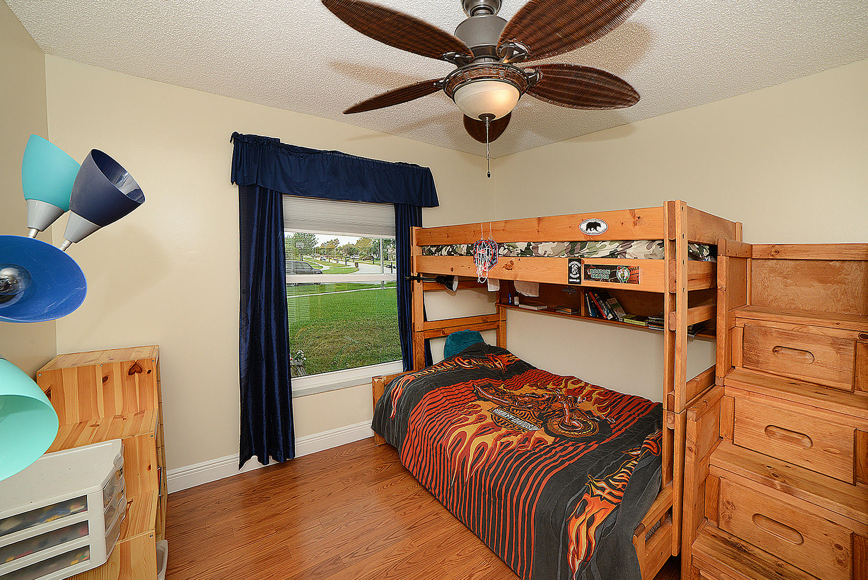 ISLAND LAKES - Residential