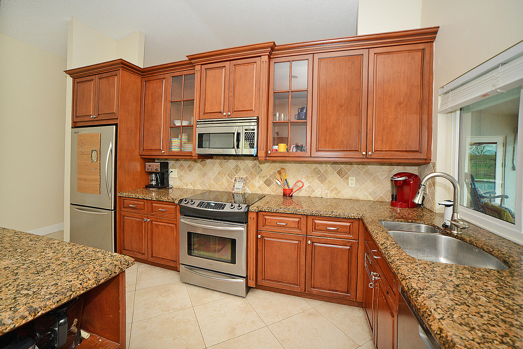 ISLAND LAKES - Residential