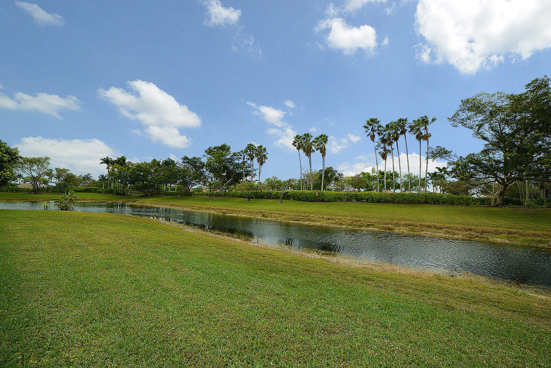 ISLAND LAKES - Residential