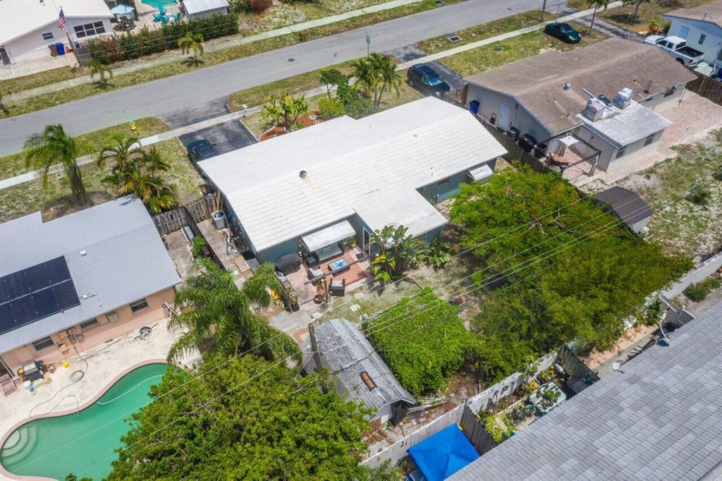 CORAL MANOR - Residential