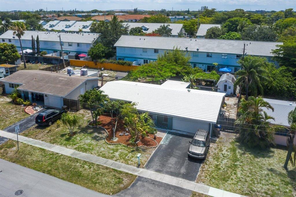 CORAL MANOR - Residential