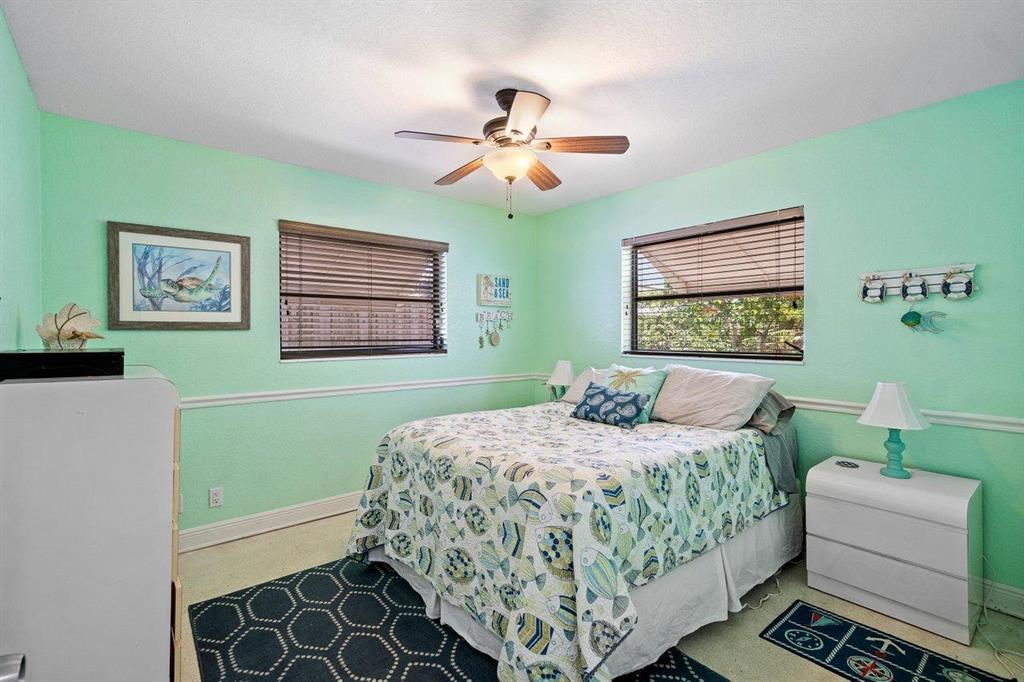 CORAL MANOR - Residential