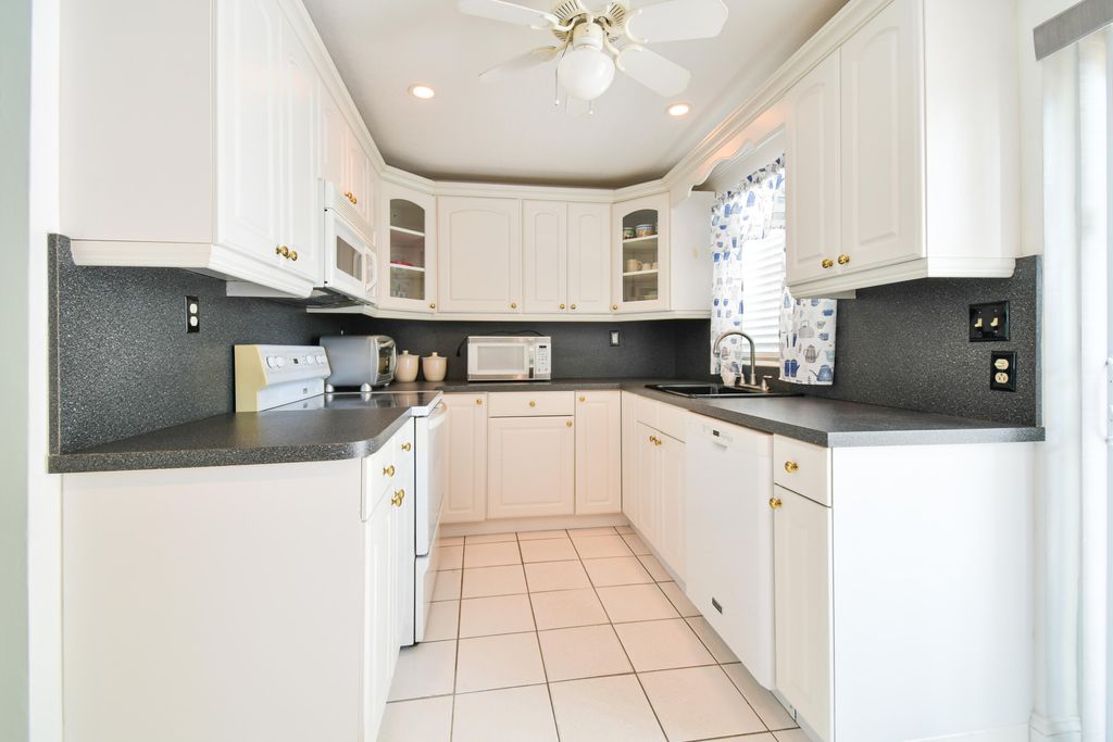 Photo of 3762 Florida Boulevard, Palm Beach Gardens, FL 33410 (MLS # R10794928)