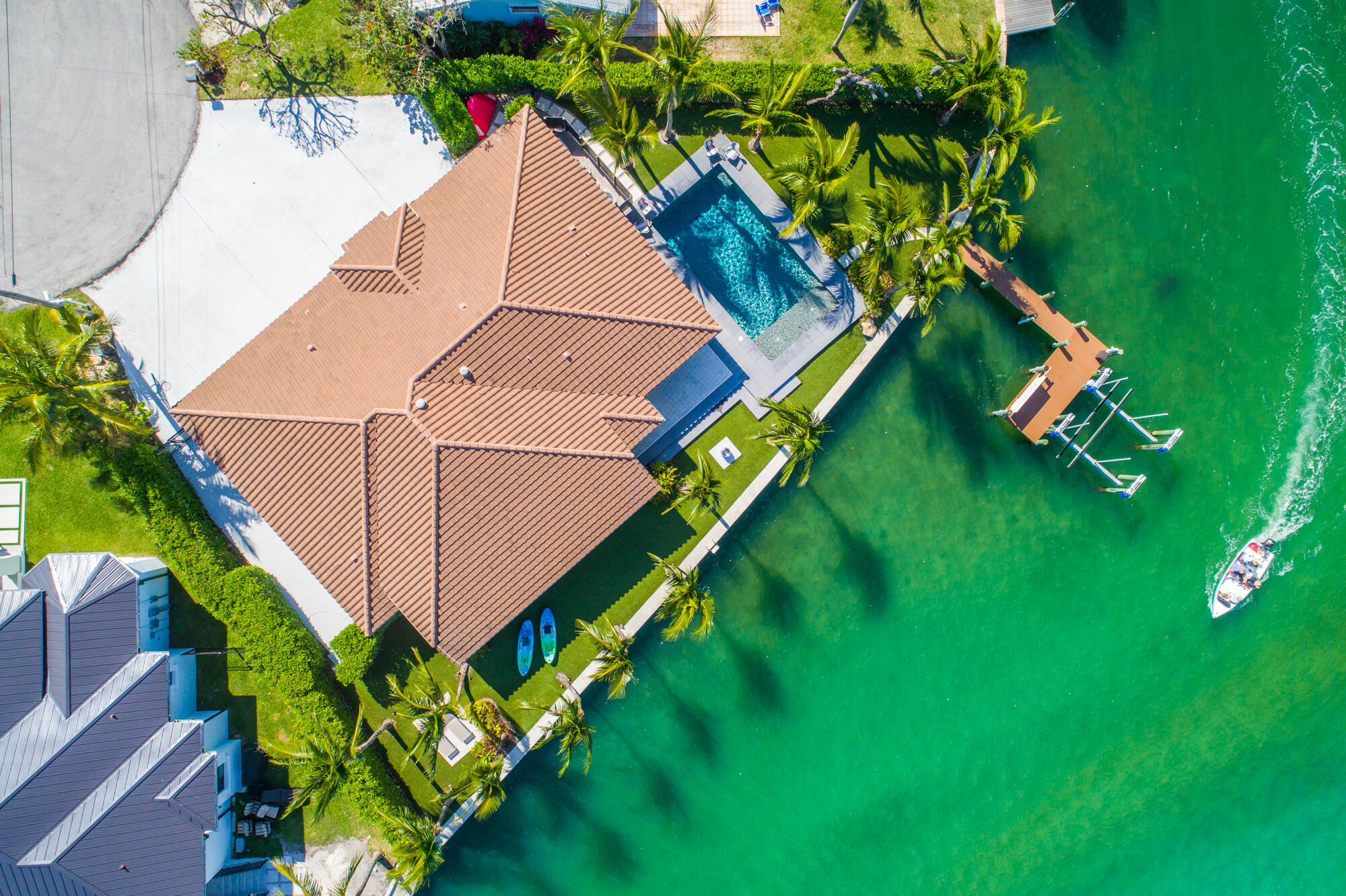 RIO VISTA OF ISLAND SHORE - Residential