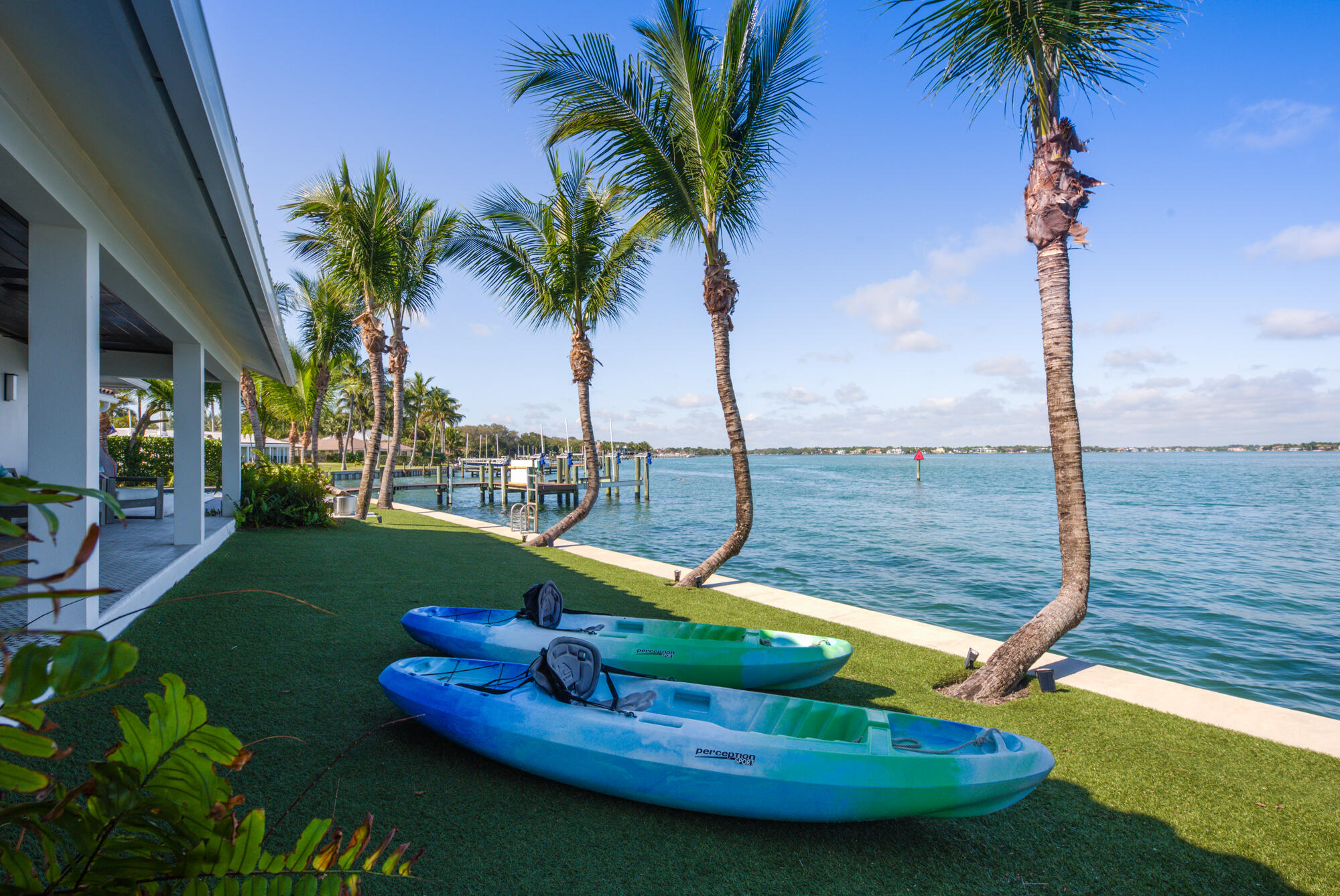 RIO VISTA OF ISLAND SHORE - Residential