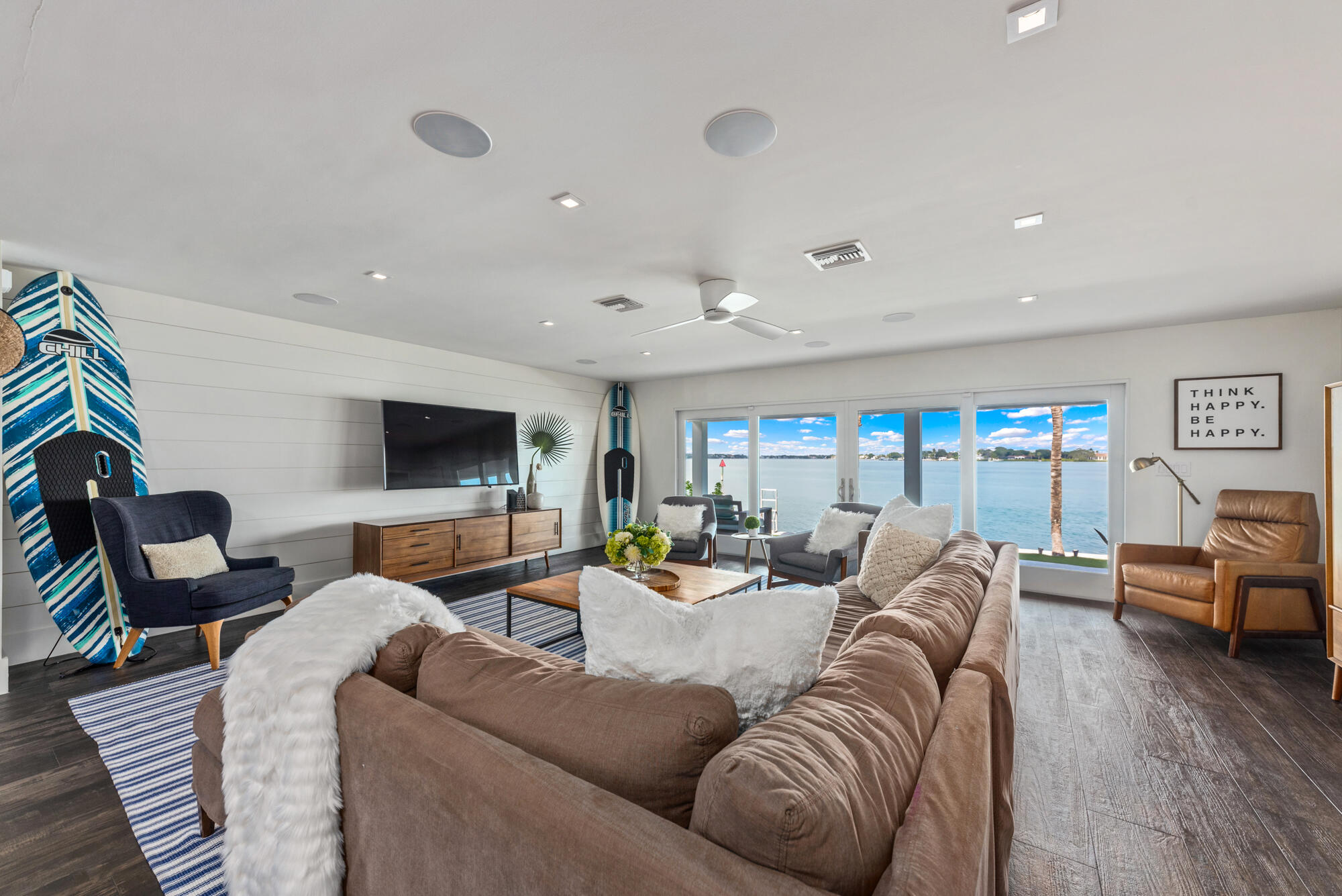 RIO VISTA OF ISLAND SHORE - Residential