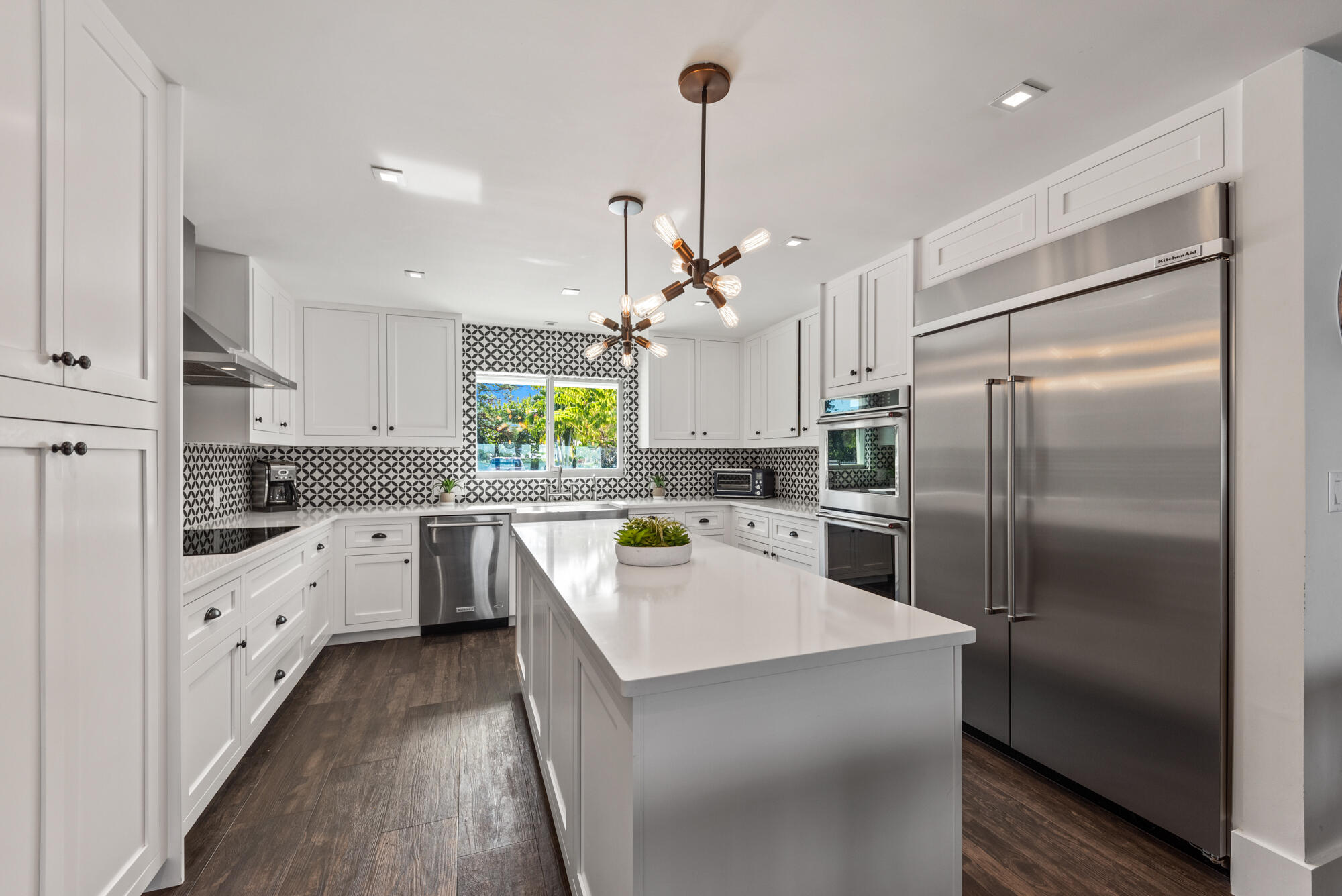 RIO VISTA OF ISLAND SHORE - Residential