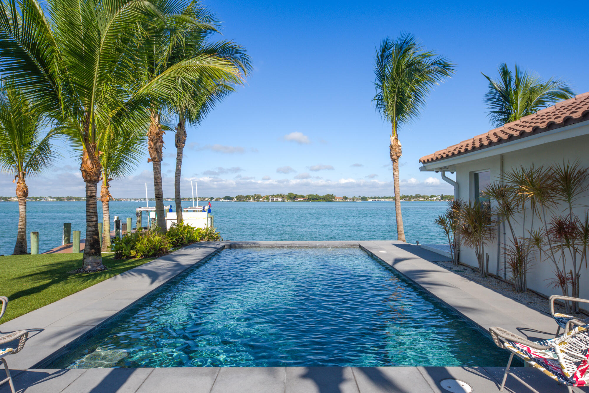 RIO VISTA OF ISLAND SHORE - Residential