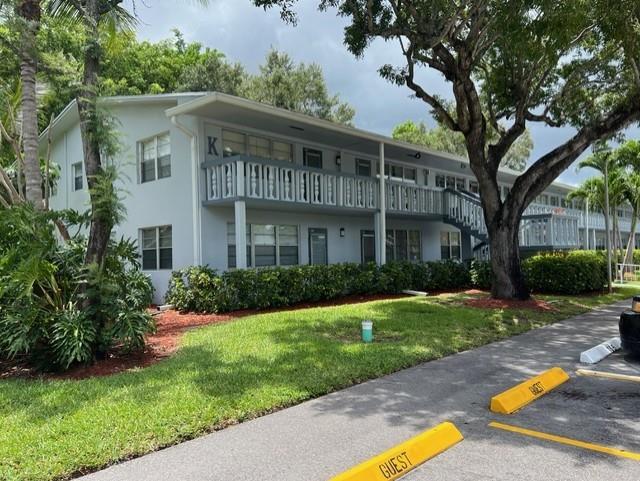 CENTURY VILLAGE EAST - Residential Lease