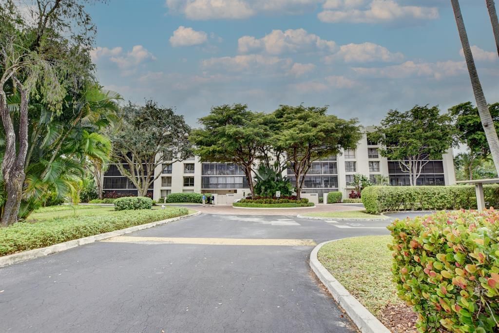 Photo of 20080 Boca West Drive #427, Boca Raton, FL 33434 (MLS # R10678380)
