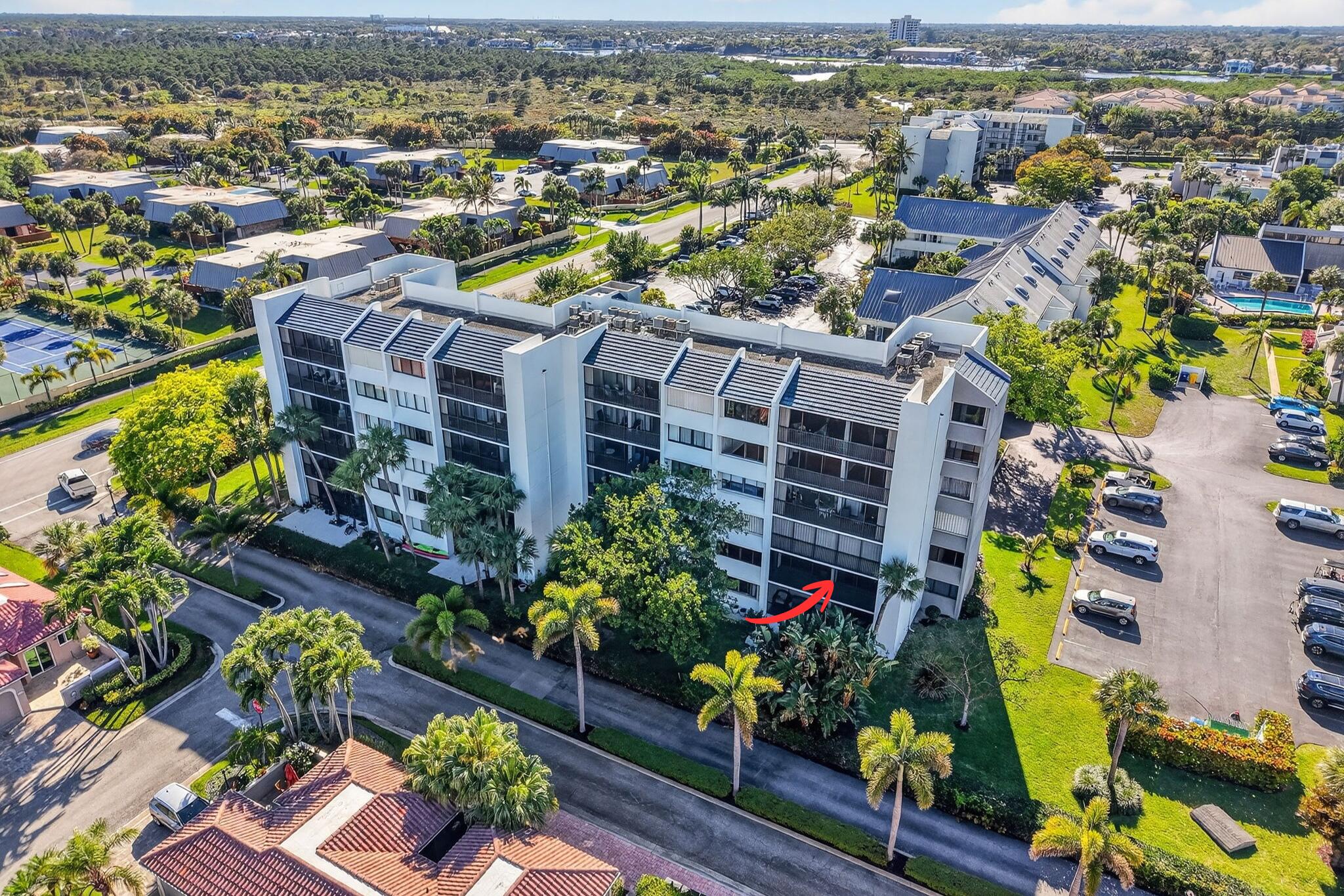 JUPITER OCEAN AND RACQUET CLUB - Residential