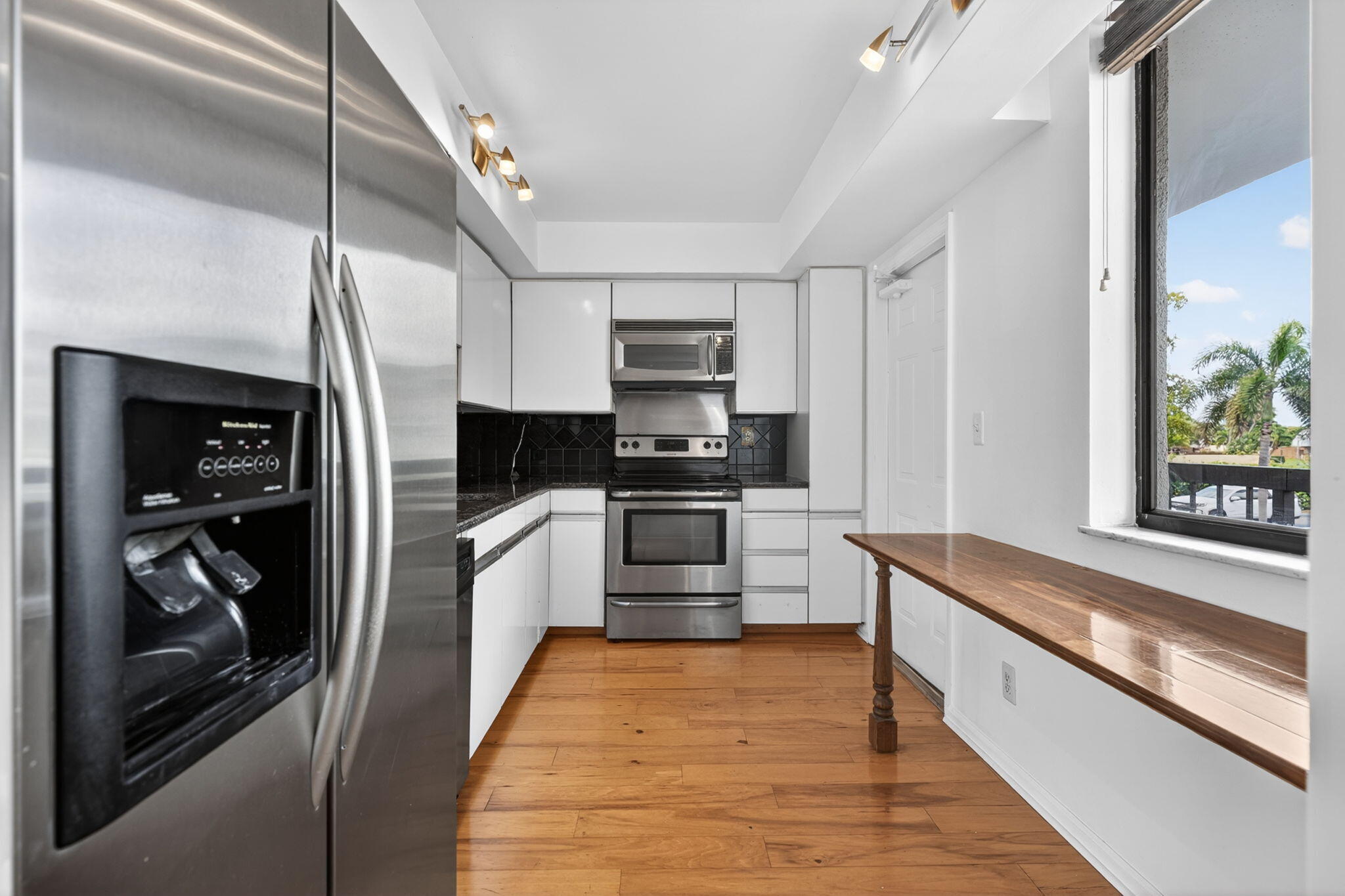 JUPITER OCEAN AND RACQUET CLUB - Residential