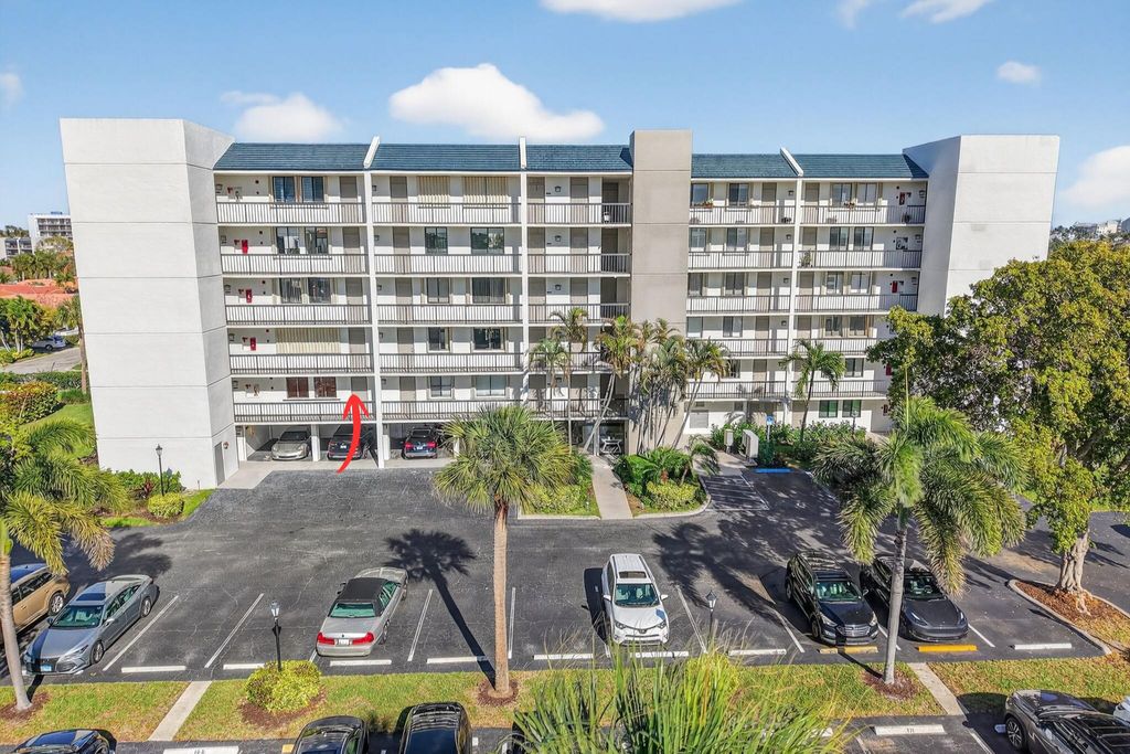 Photo of 1605 S Us Highway 1 #204m3, Jupiter, FL 33477 (MLS # B26019009)