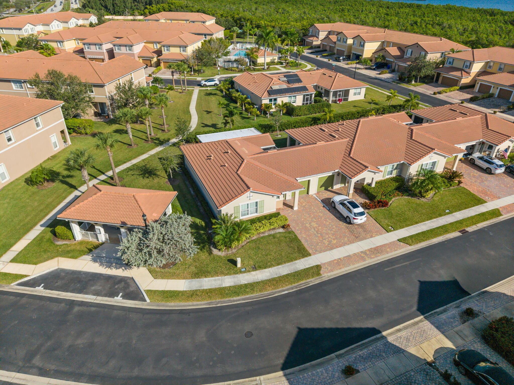 PROVENCE BAY 1 - Residential