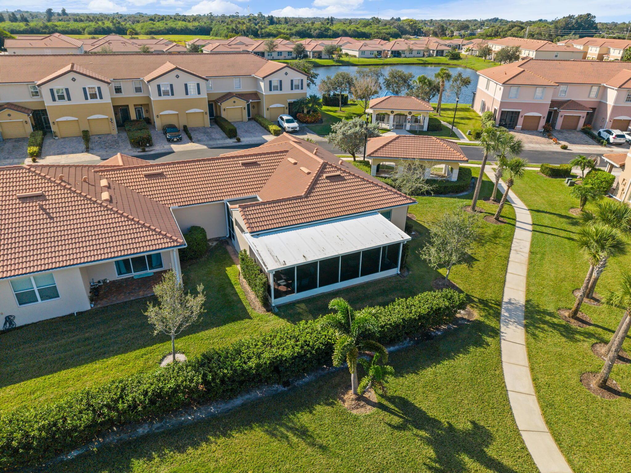 PROVENCE BAY 1 - Residential