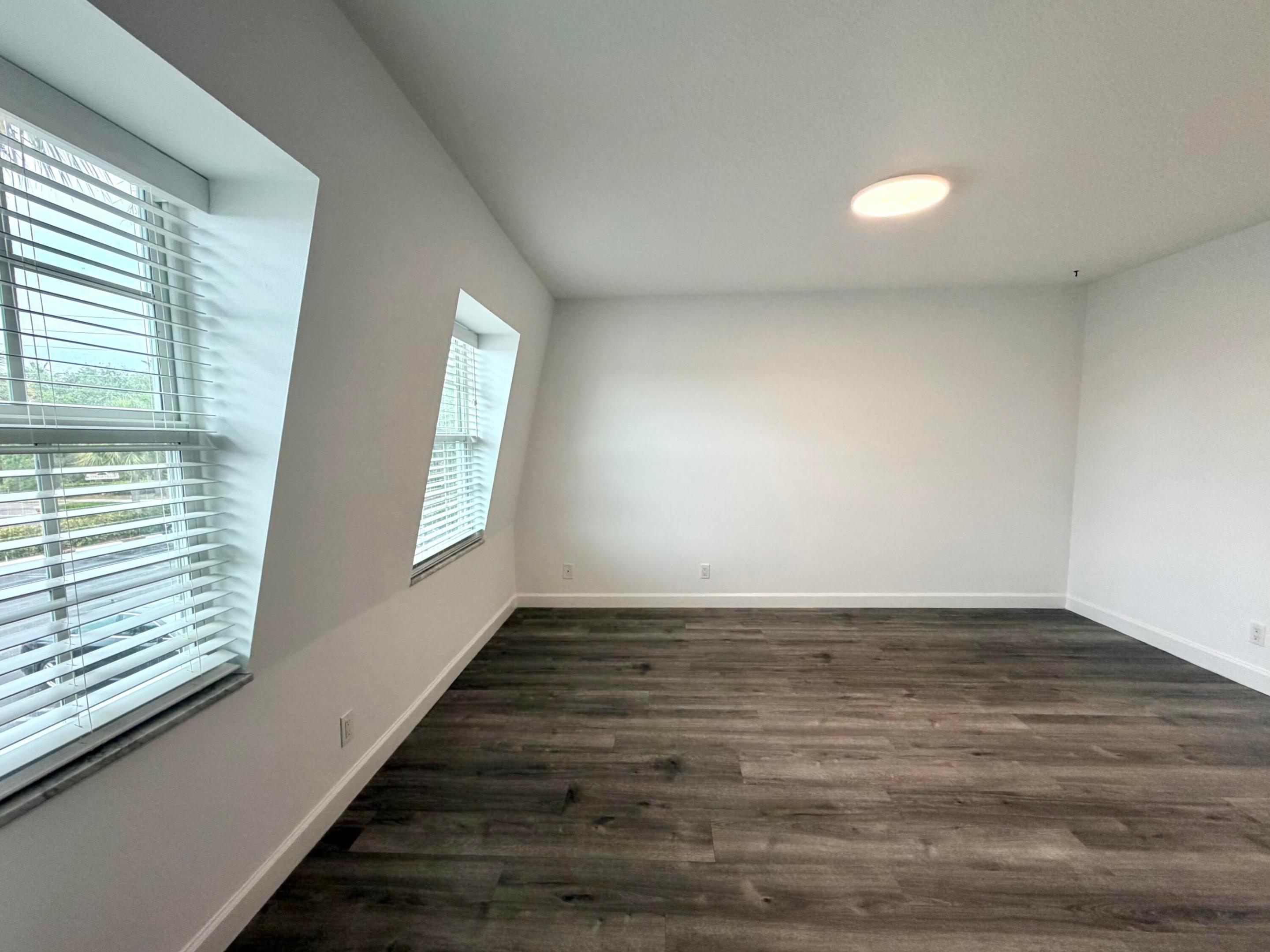 WENDIMERE VILLAS PH II CONDO - Residential Lease