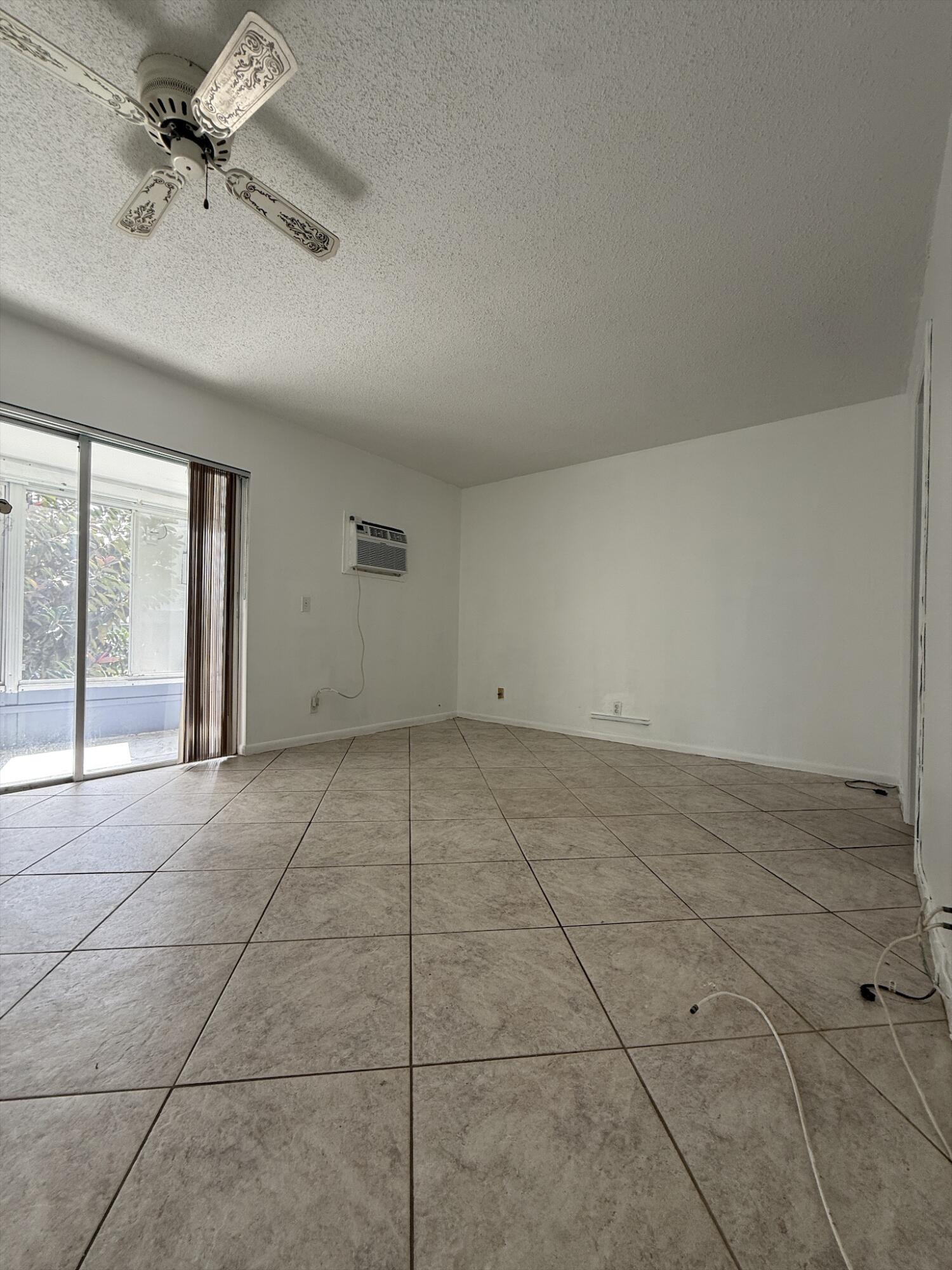 CENTURY VILLAGE WEST PALM - Residential Lease