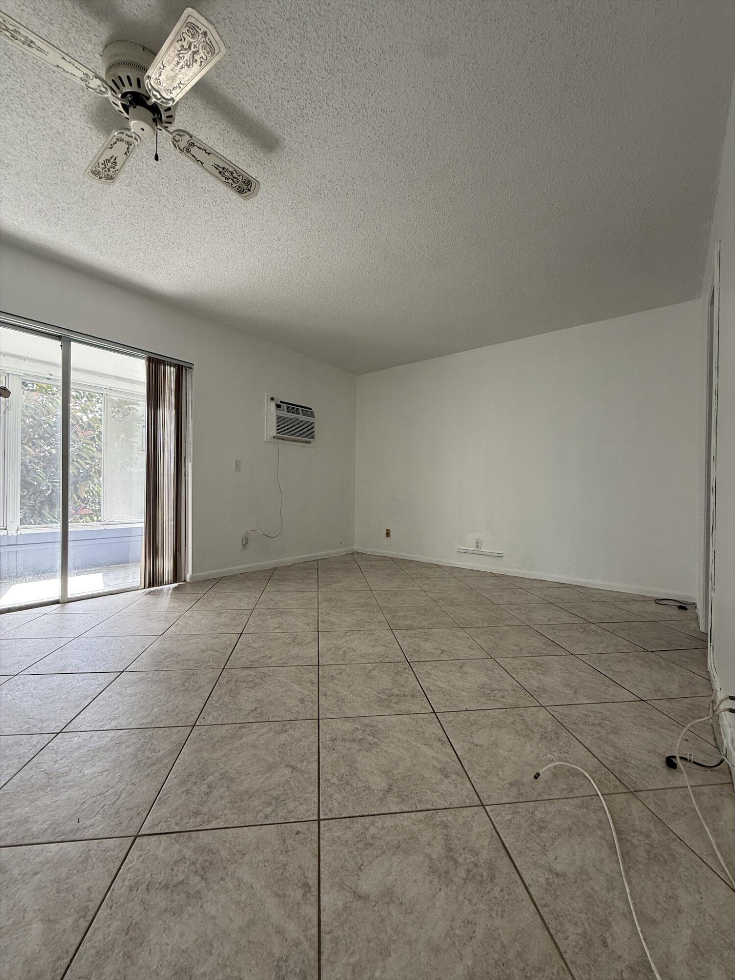 CENTURY VILLAGE WEST PALM - Residential Lease