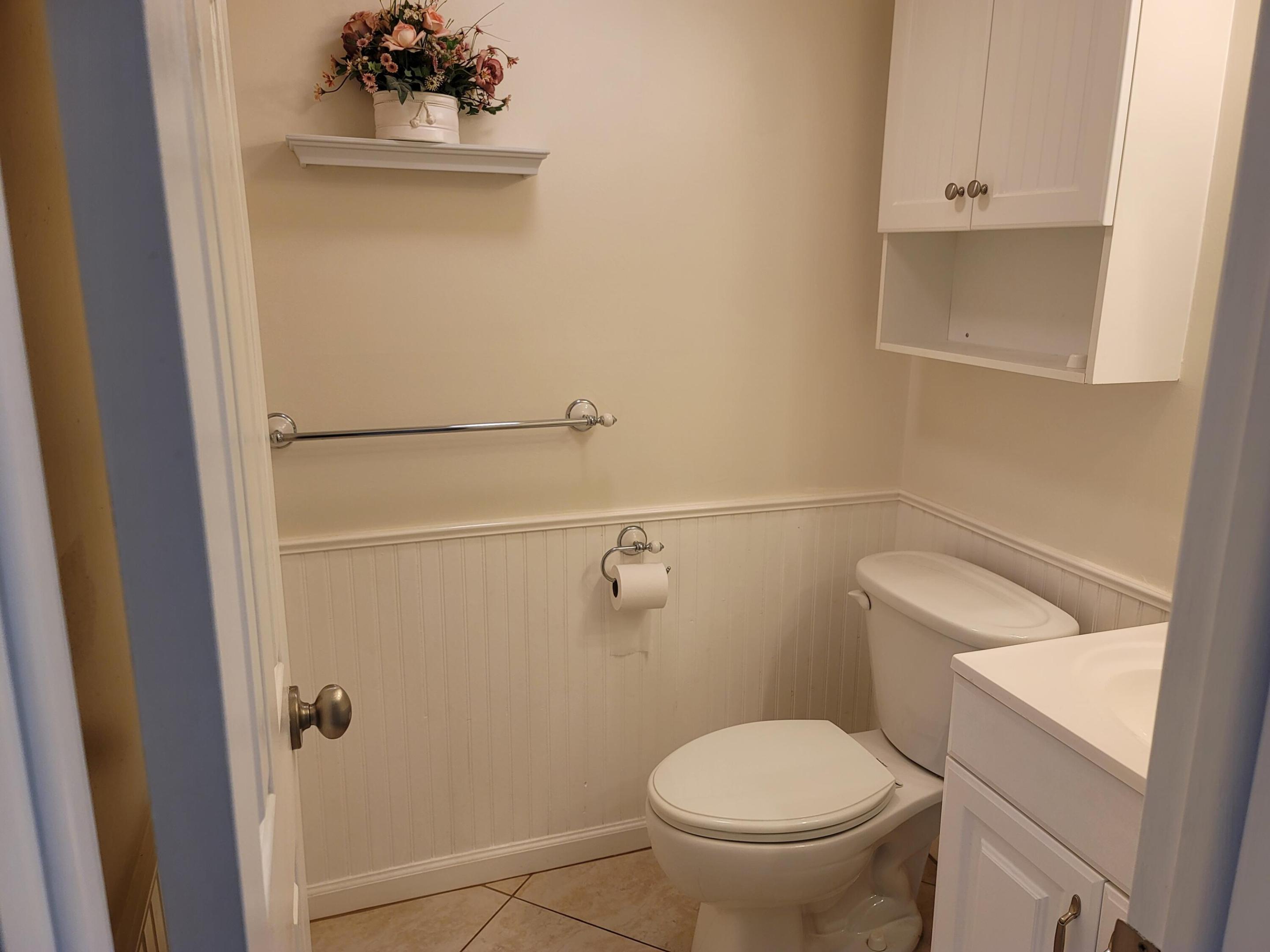 KINGS POINT NORMANDY CONDOS - Residential Lease