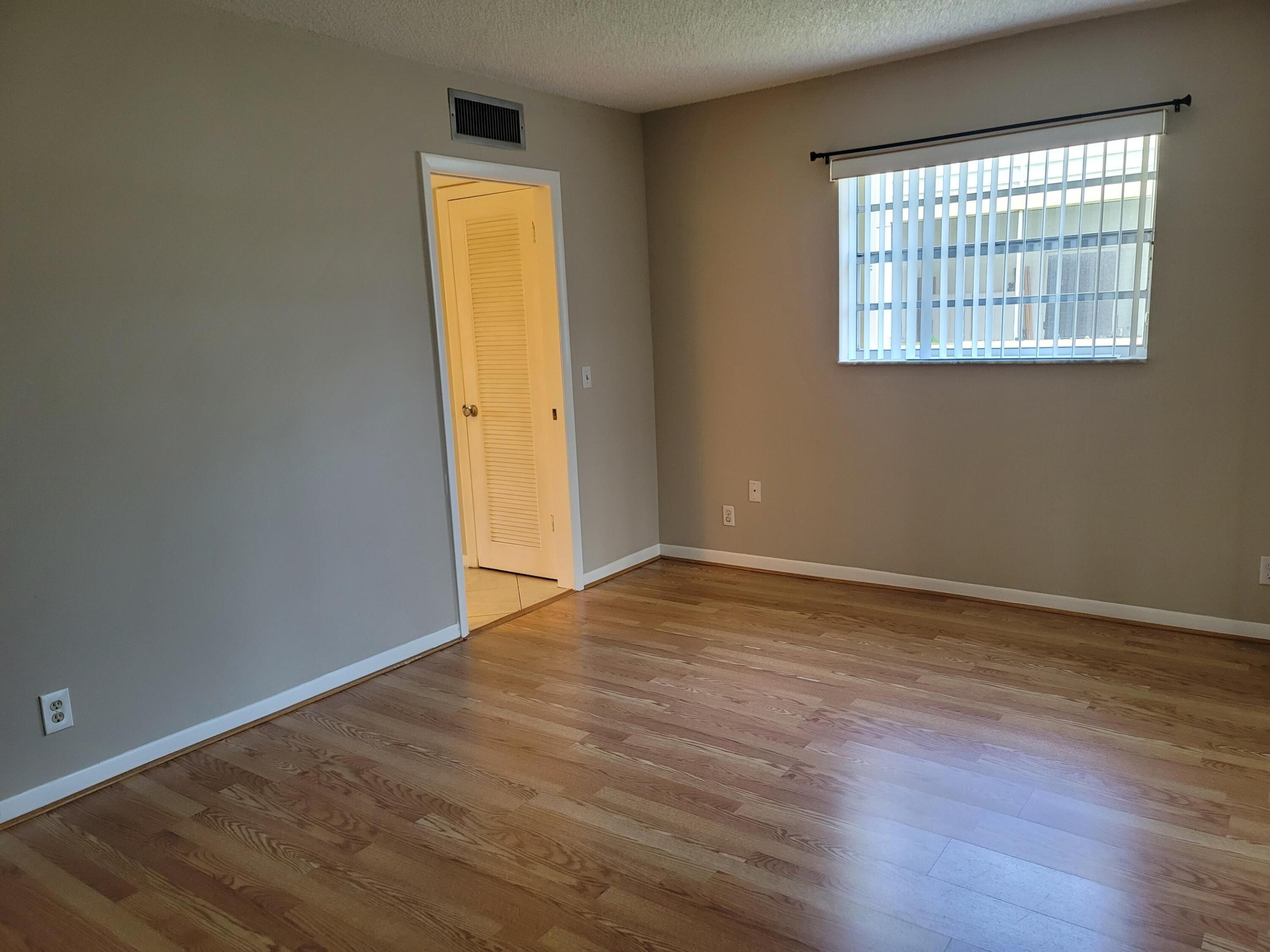 KINGS POINT NORMANDY CONDOS - Residential Lease