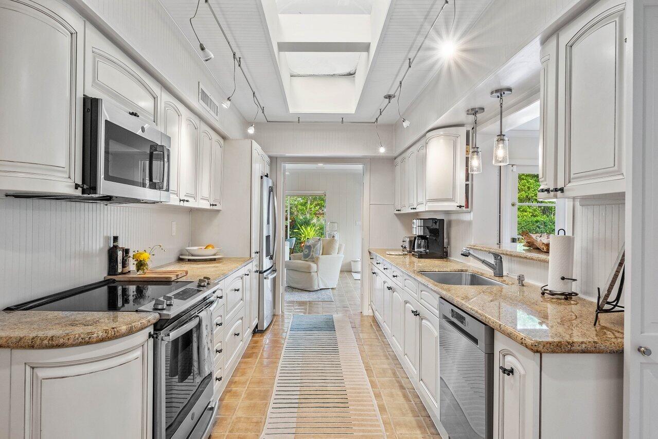 DELRAY BEACH ESPLANADE - Residential