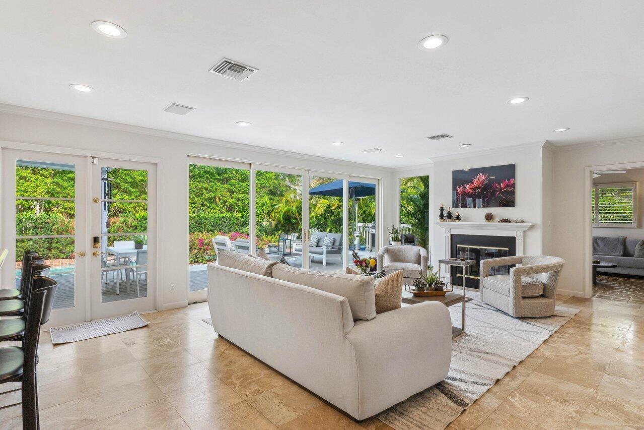 DELRAY BEACH ESPLANADE - Residential