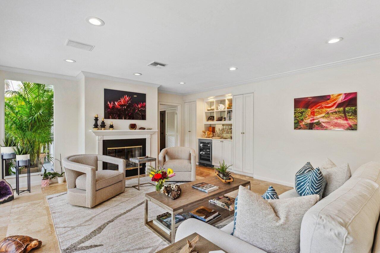 DELRAY BEACH ESPLANADE - Residential