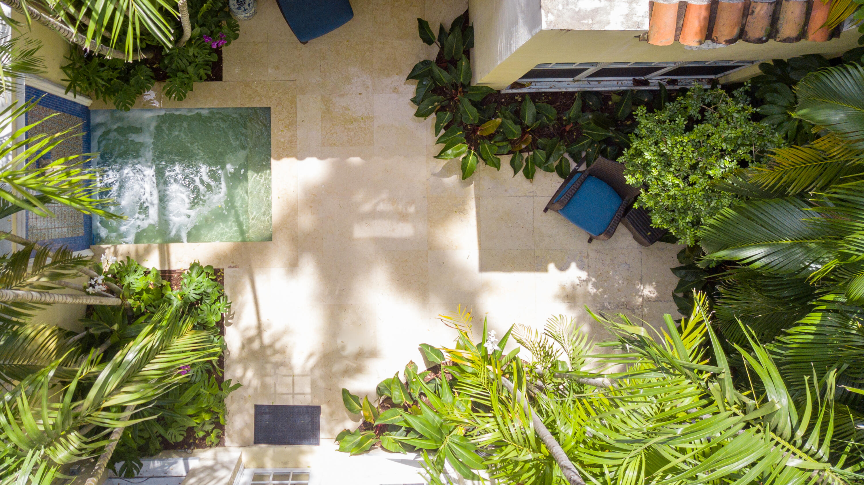 CHILEAN CONDOMINIUM OF PALM BEACH - Residential