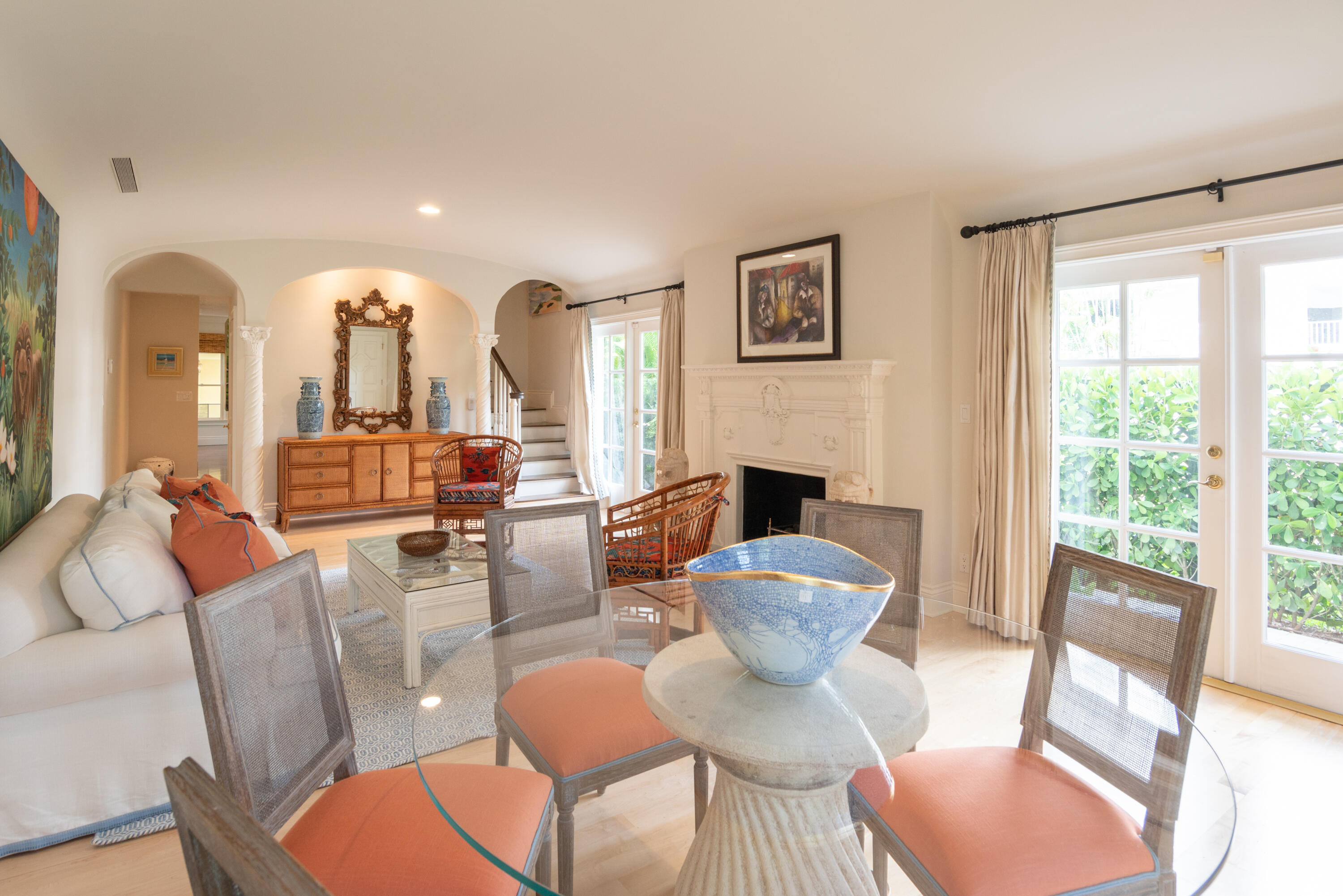 CHILEAN CONDOMINIUM OF PALM BEACH - Residential