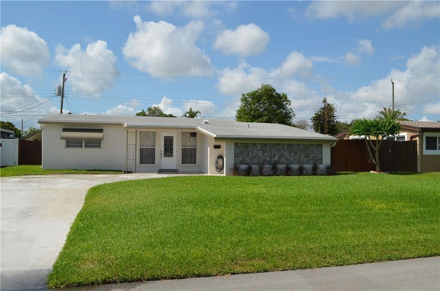 Light and bright cozy home with a beautiful remodeled kitchen, large amount of storage in kitchen and laundry room; large privacy-fenced yard and covered patio for entertaining, pets, and kids; energy-efficient upgrades; walk to nearby stores, schools, parks, grocery stores; close proximity to entertainment, dining and beaches, critical care facilities, and great neighbors.