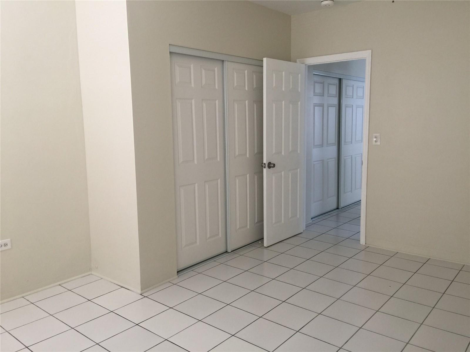 HARBOR CONDO - Residential