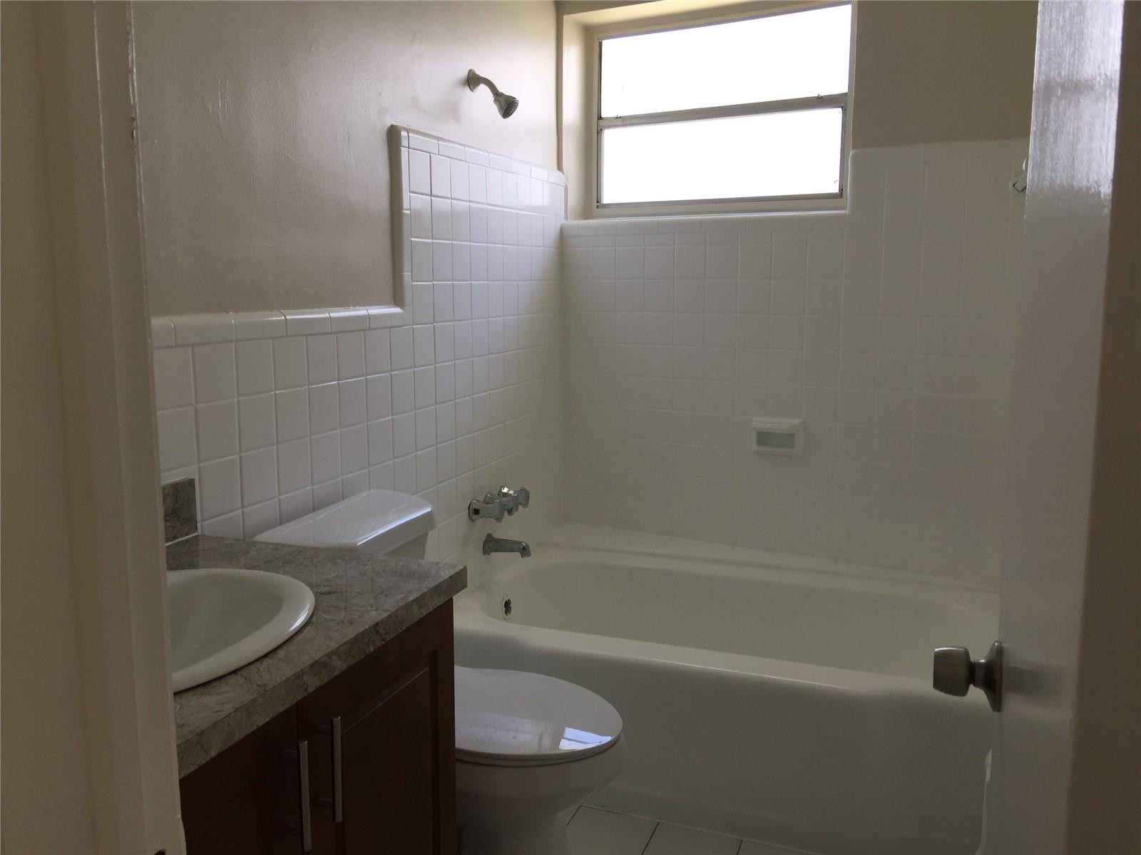 HARBOR CONDO - Residential