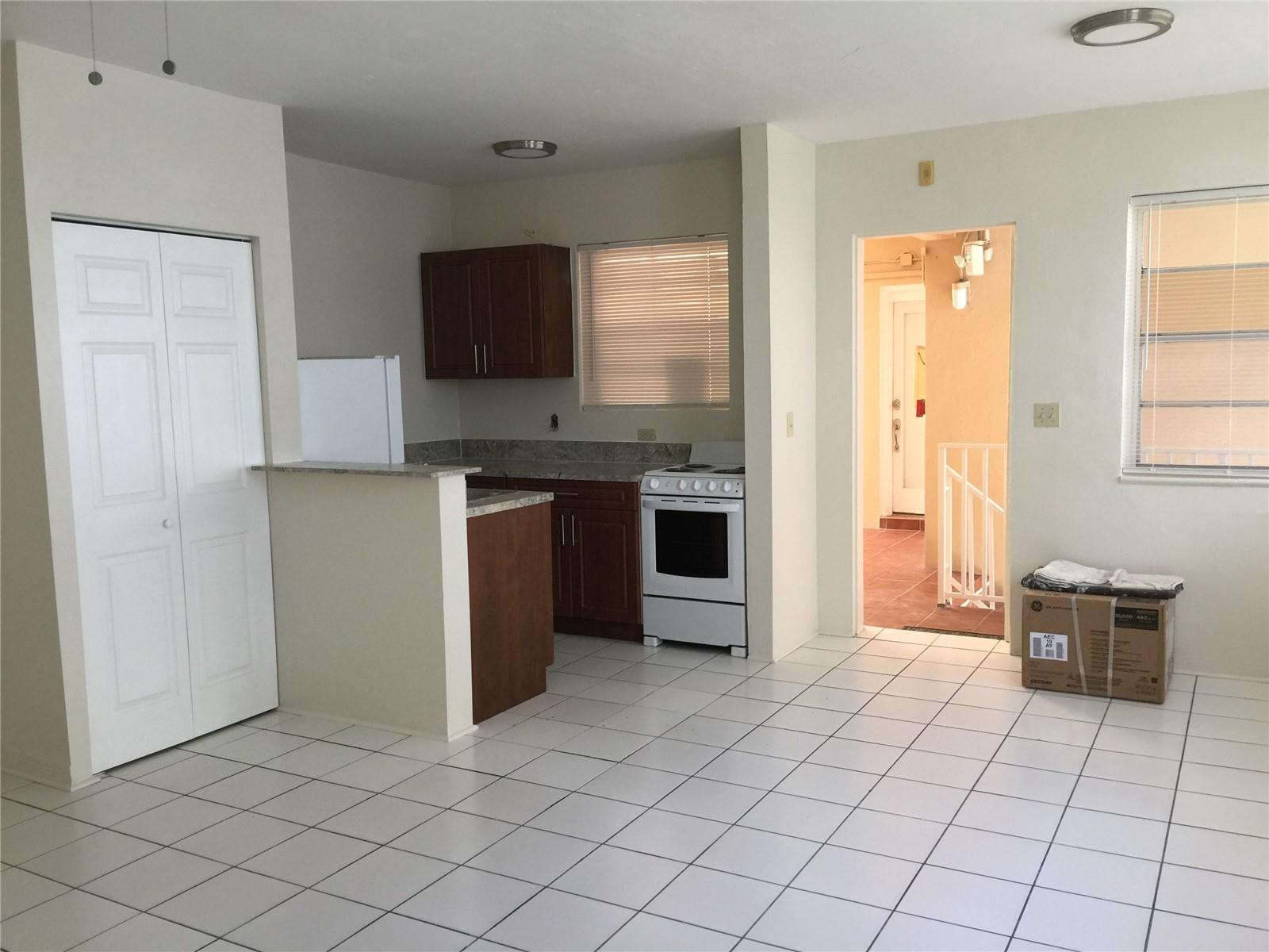 HARBOR CONDO - Residential