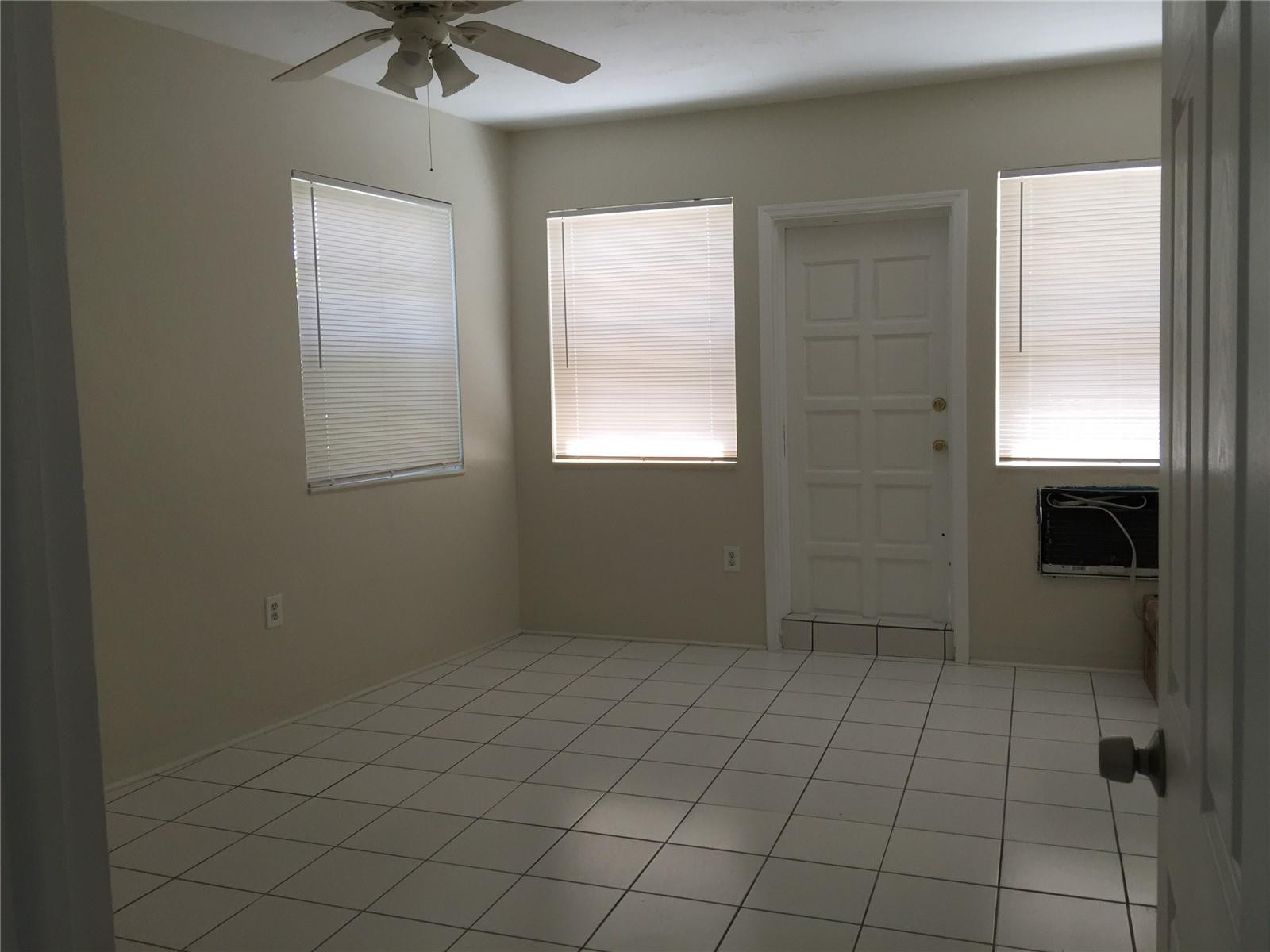 HARBOR CONDO - Residential