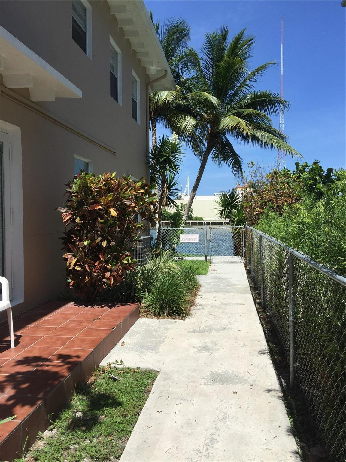 HARBOR CONDO - Residential