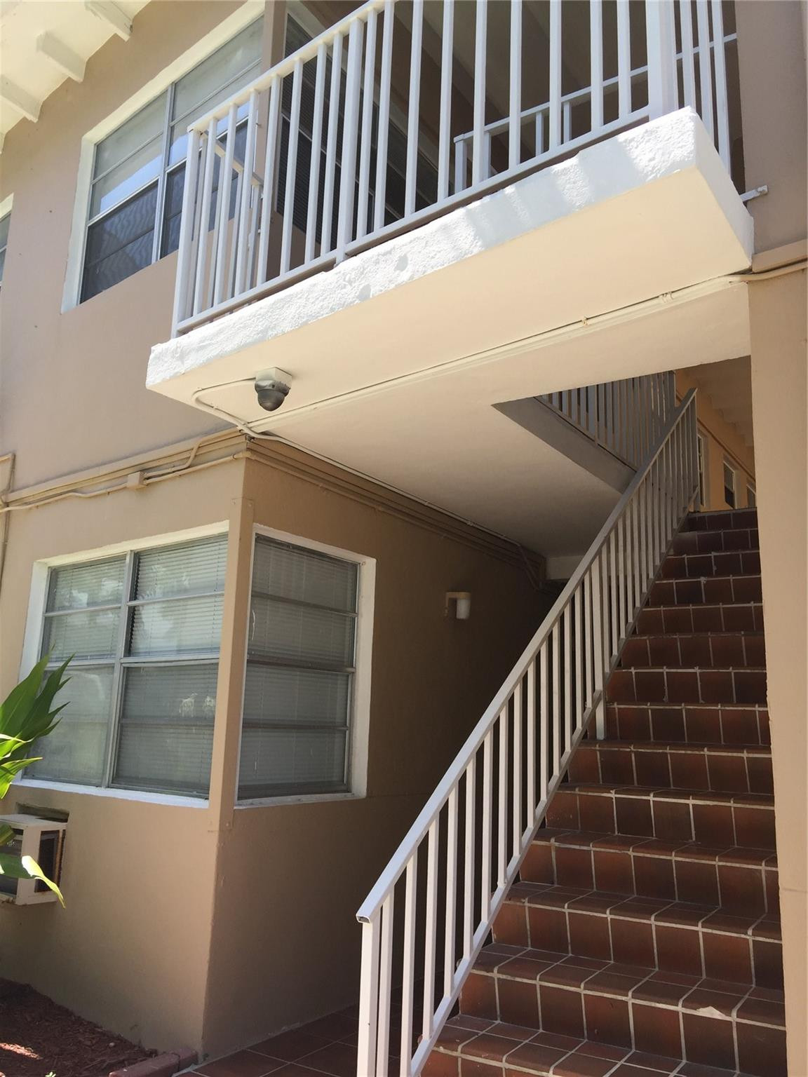 HARBOR CONDO - Residential