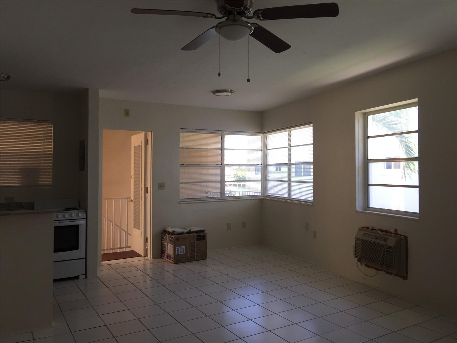 HARBOR CONDO - Residential