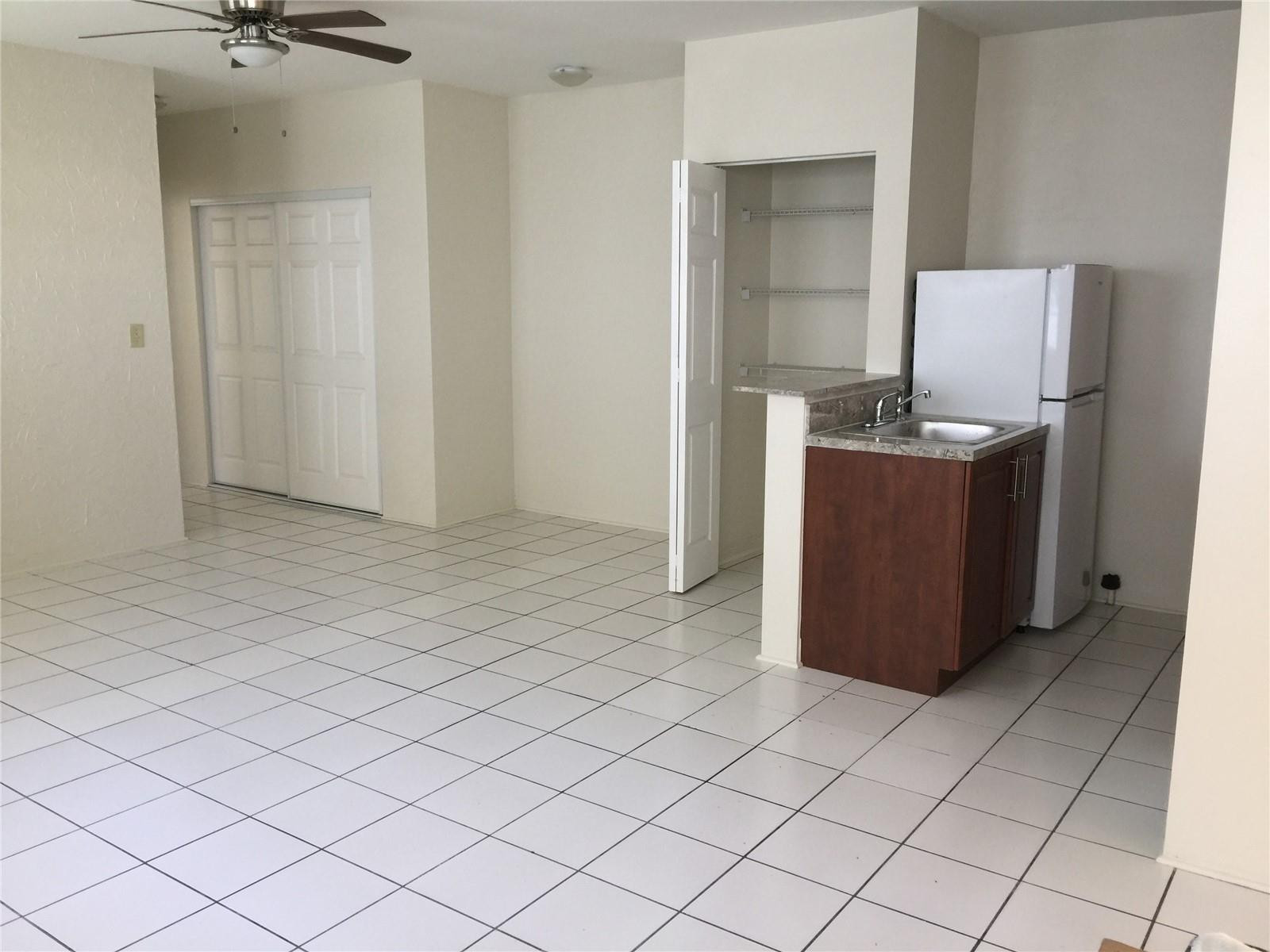 HARBOR CONDO - Residential