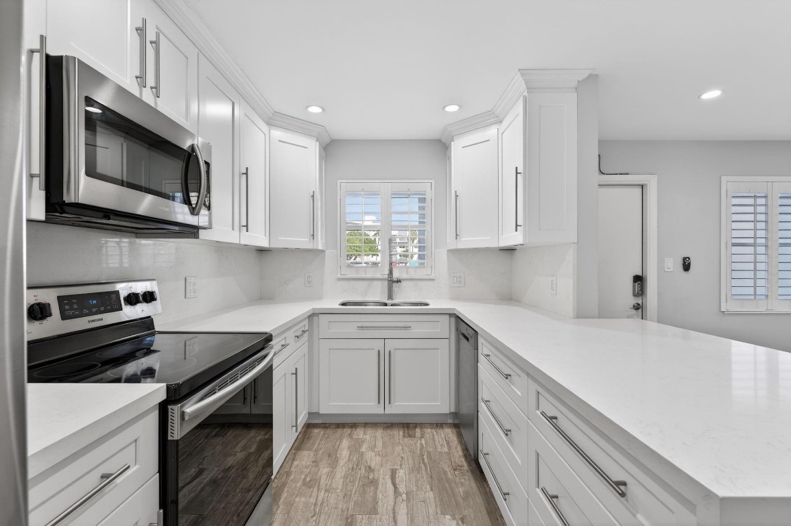 2860 NE 14th Street Causeway 106D