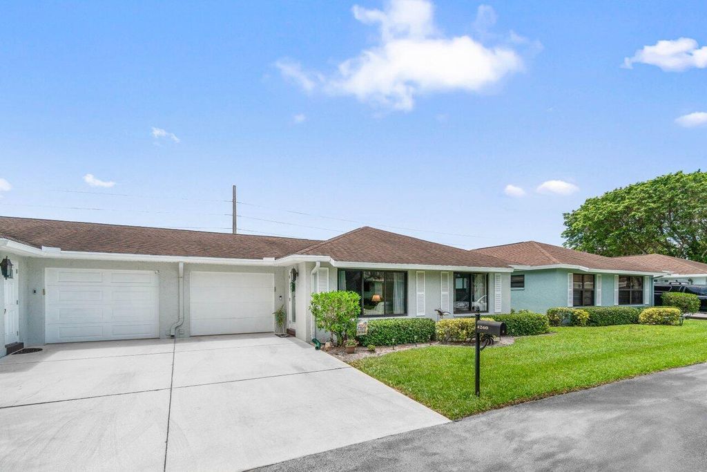 Photo of 4260 Mango Tree Court #B, Boynton Beach, FL 33436 (MLS # R11095829)