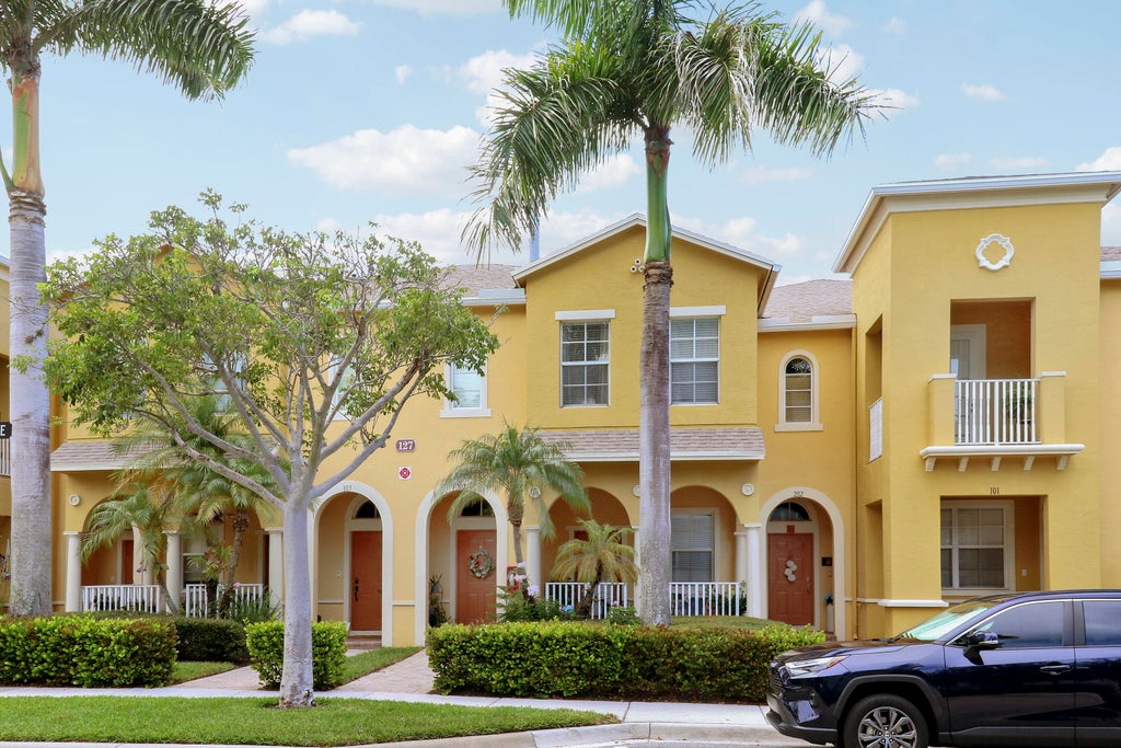 Photo of 127 Seagrape Drive, Jupiter, FL 33458 (MLS # B26050812)