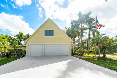 A home in Loxahatchee