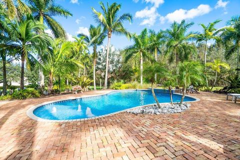 A home in Loxahatchee