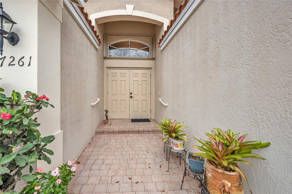 Photo of 7261 Via Verona, Delray Beach, FL 33446 (MLS # F10411195)