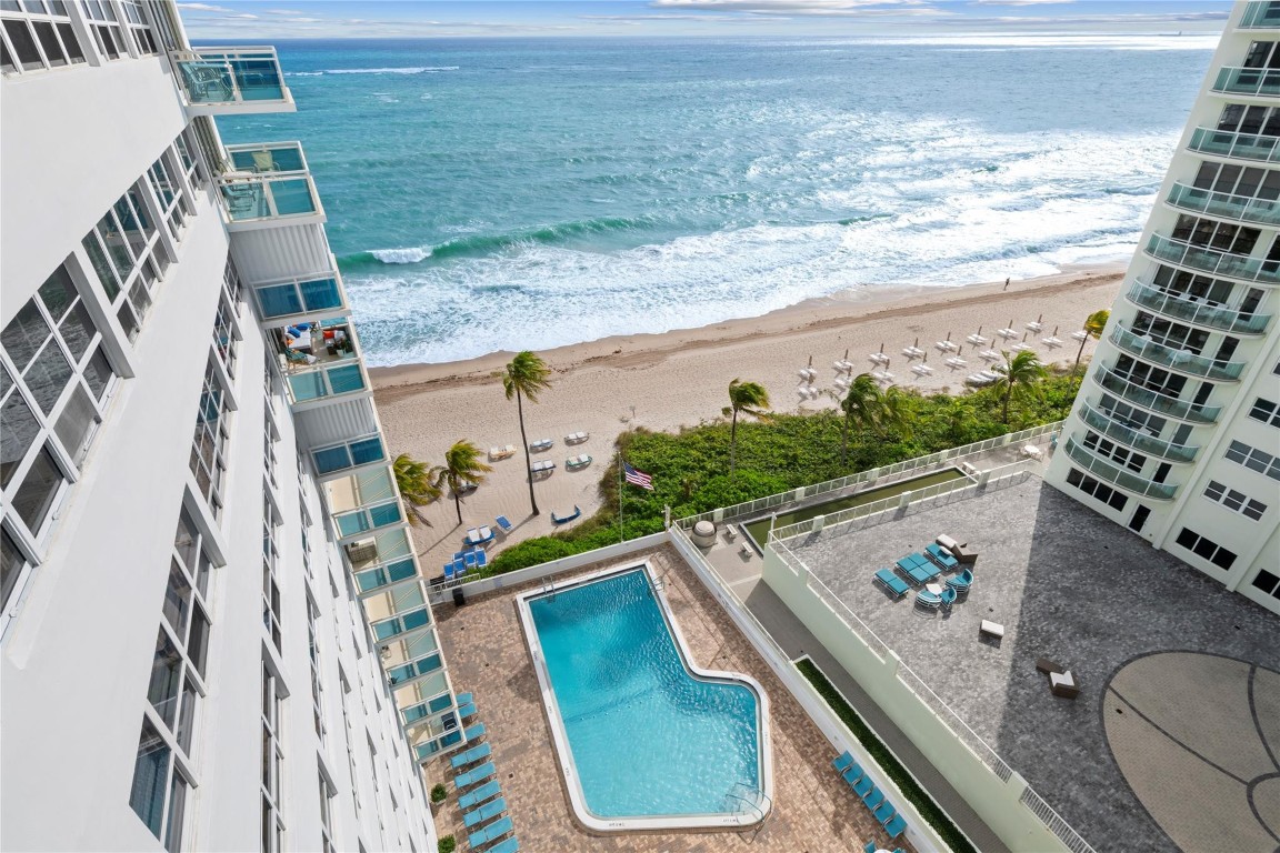 3430 Galt Ocean Drive 1208