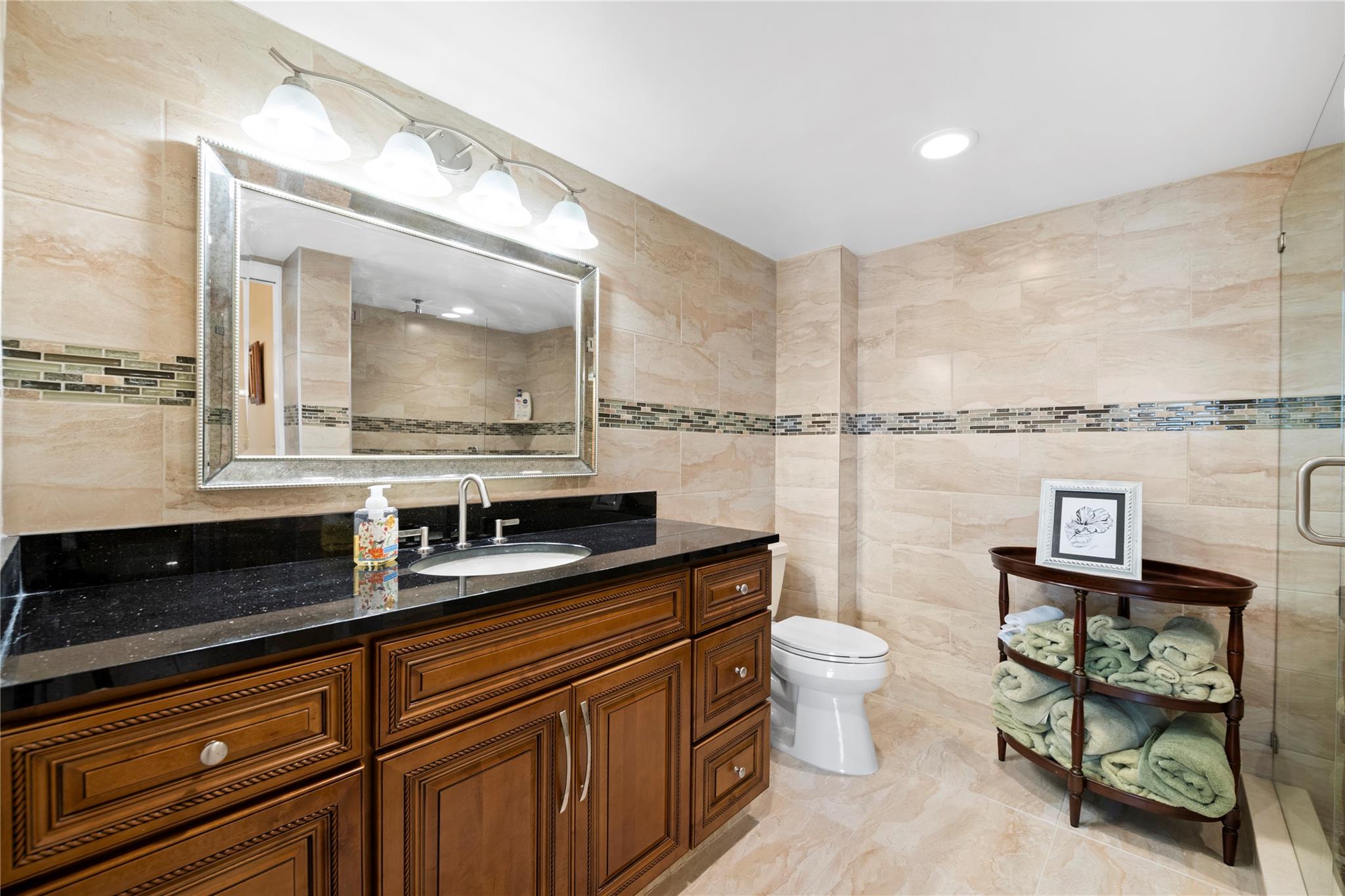 The Commodore - Residential