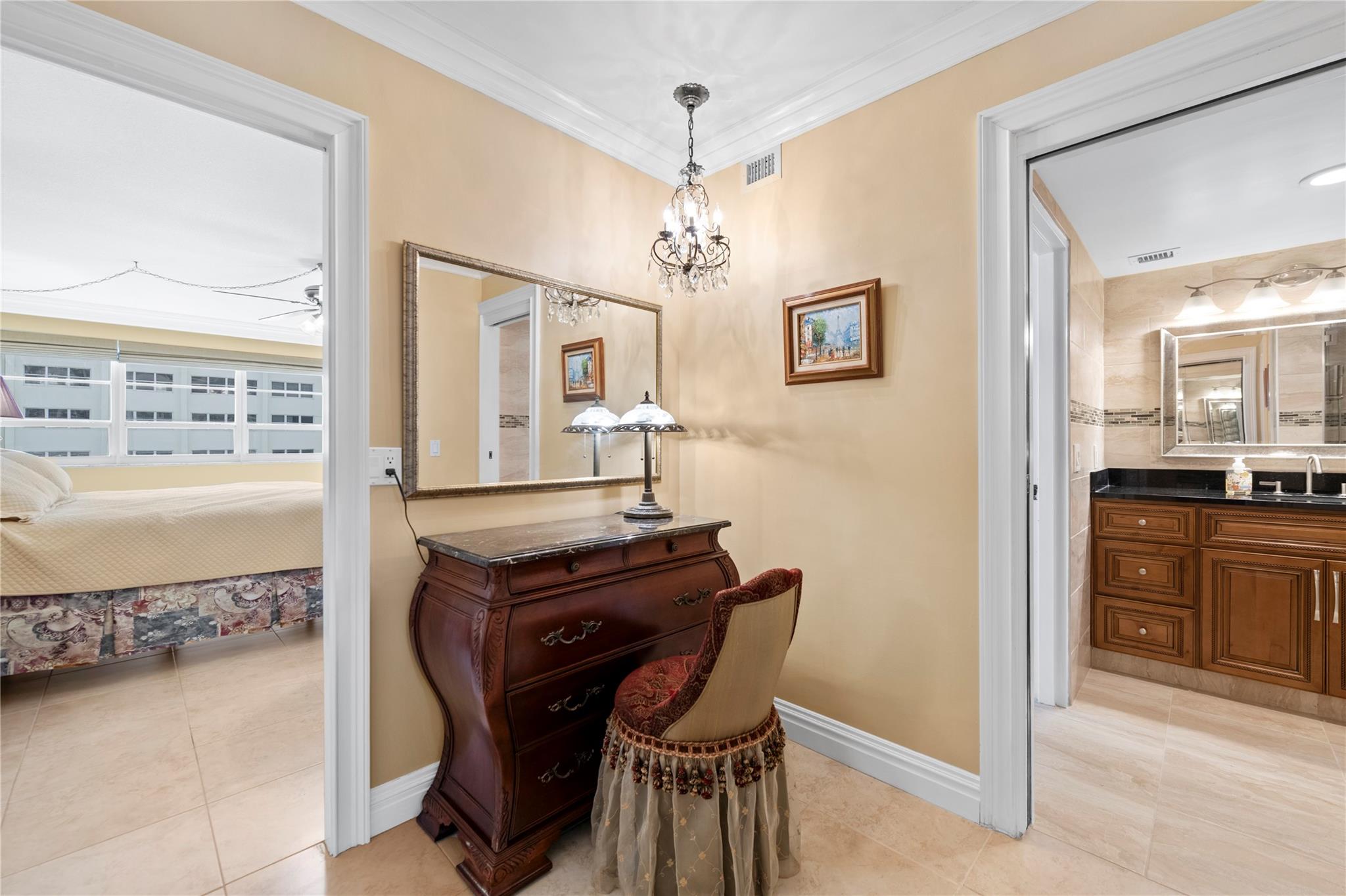 The Commodore - Residential