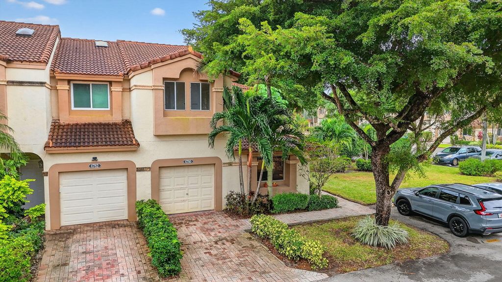 Photo of 6780 Via Regina, Boca Raton, FL 33433 (MLS # R11146282)