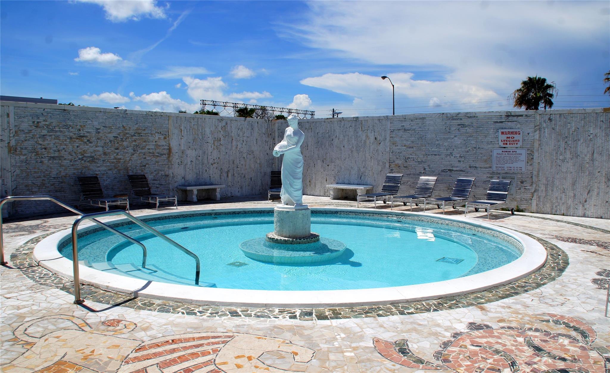 Ravenswood Estates & Mari - Residential