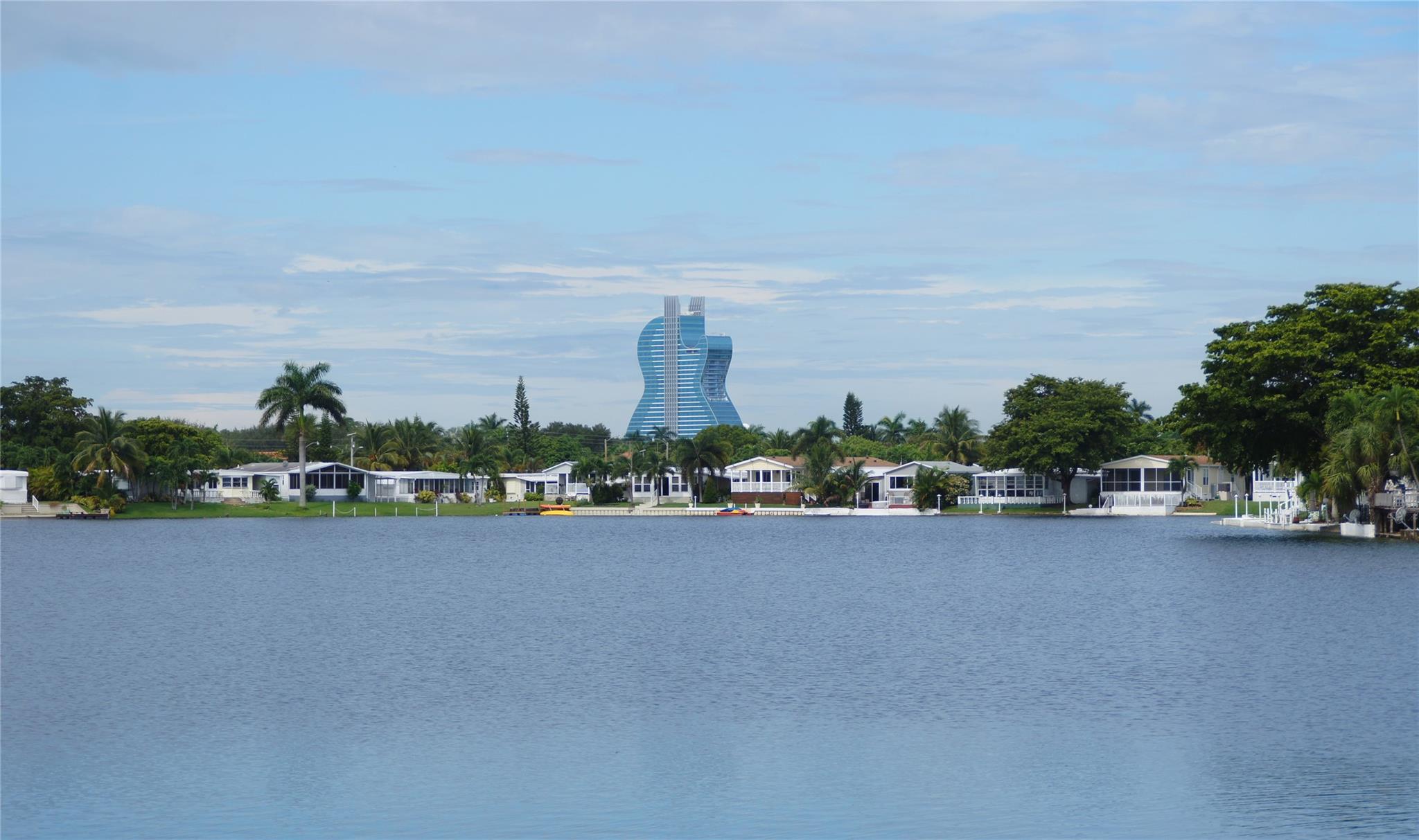 Ravenswood Estates & Mari - Residential